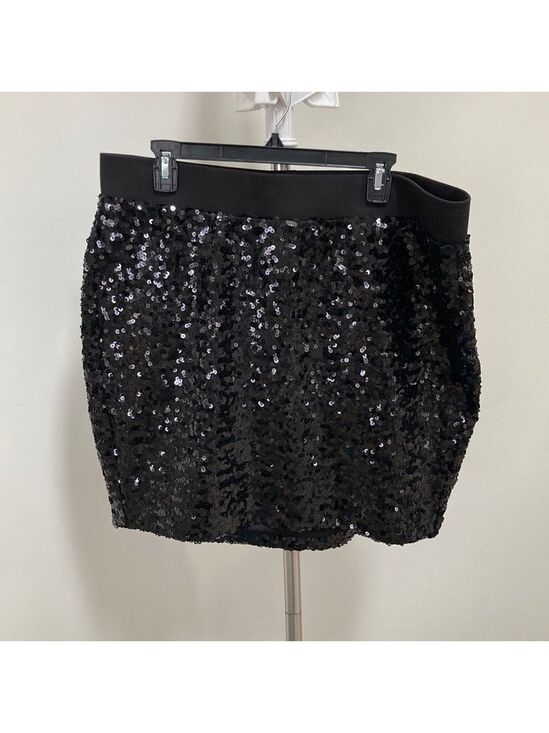 torrid Dresses & Skirts - TORRID Sequin Mini Skirt